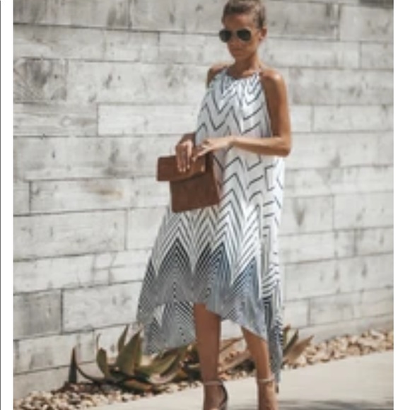 NWOT VICI Geo Printed Handkerchief Dress - Picture 2 of 6